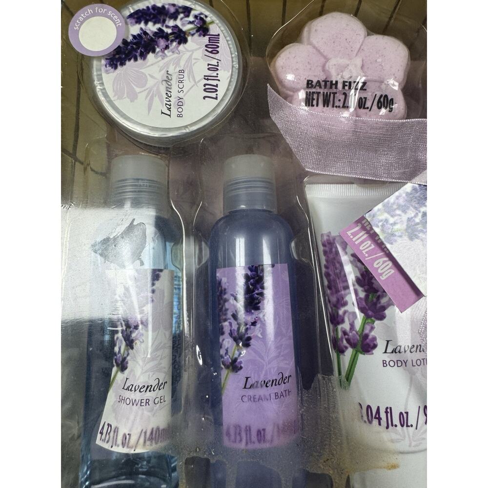 Lavender Spa Gift Basket Set Bath Salts Lotion Scrub Shower Gel Loofah NIP - Picture 3 of 5